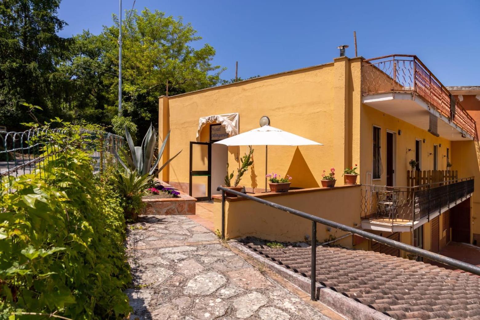 La Valle Del Mingardo Hotell San Severino Exteriör bild